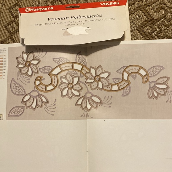 Husqvarna Viking Venetian Embroidery’s by Margitt Grimm No. 165 - Picture 5 of 11